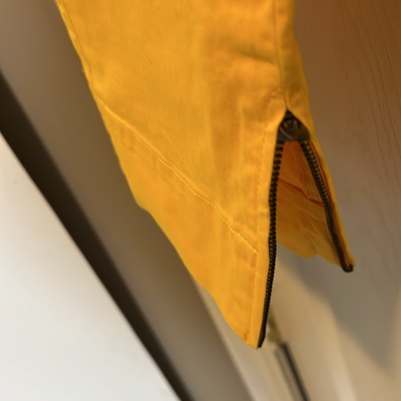 Loft Capris - Picture 2 of 6